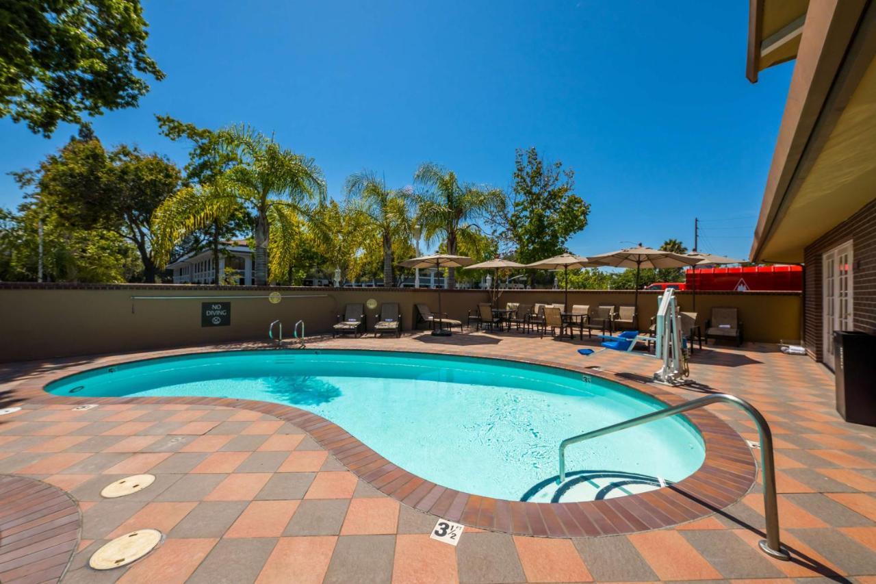 Surestay Plus Hotel By Best Western Mountain View Exterior foto